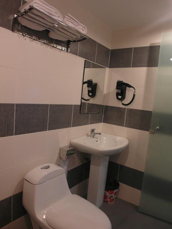 Mcity Inn Miri Δωμάτιο φωτογραφία